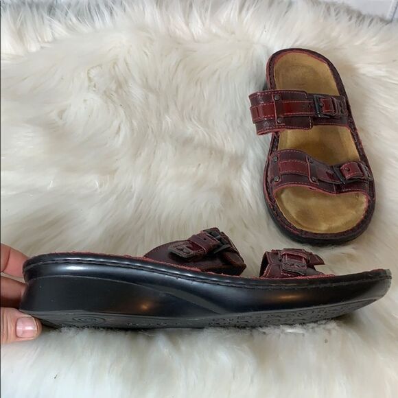 Naot Carly Red/Maroon Leather Slide Sandal Sz 8.5 - Picture 1 of 6